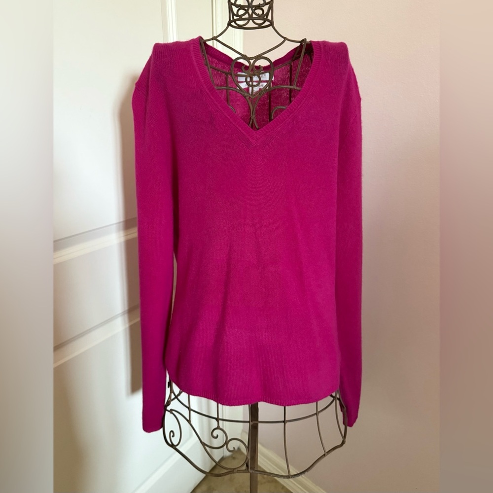 Ellen Tracy Women's V-Neck Cashmere Sweater in Fuchsia Hot Pink size XL